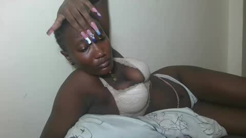 Snapshot of missprettygal chatting on May 24, 6:24 pm pretty gal online show from May 24, 6:24 pm
