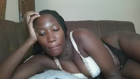 Snapshot of missprettygal chatting on June 9, 8:48 am pretty gal online show from June 9, 8:48 am