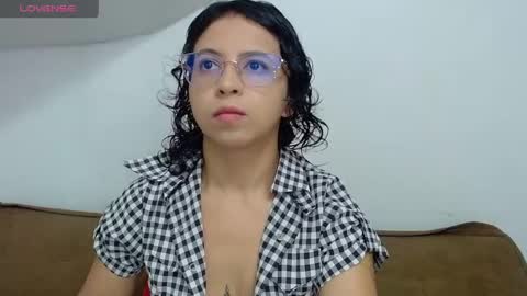 Snapshot of misspurple4 chatting on May 13, 5:32 pm kassandra online show from May 13, 5:32 pm