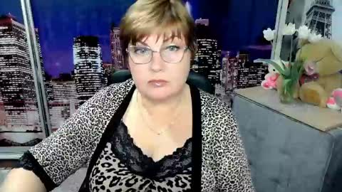 Snapshot of missritabella chatting on April 26, 5:43 pm Rita online show from April 26, 5:43 pm