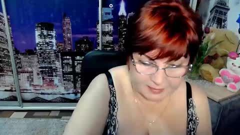 Snapshot of missritabella chatting on May 1, 6:12 pm Rita online show from May 1, 6:12 pm