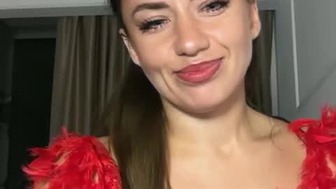 Snapshot of missroriann chatting on May 8, 3:39 pm missroriann online show from May 8, 3:39 pm