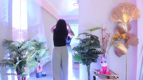 Snapshot of misssiennaa chatting on July 12, 5:20 am Sienna online show from July 12, 5:20 am