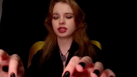 Snapshot of missslola chatting on January 12, 2:22 pm Misss Lola Angel online show from January 12, 2:22 pm