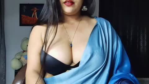 Snapshot of misssnasha chatting on July 24, 9:29 am Nasha online show from July 24, 9:29 am