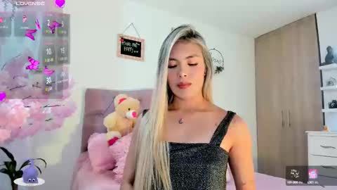 Snapshot of misssofiia_7 chatting on September 25, 4:38 am ... Independent model online show from September 25, 4:38 am