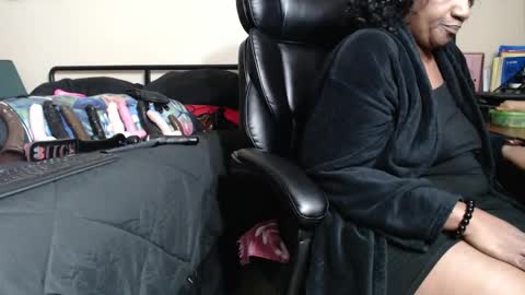 MissTajaa online show from December 5, 4:43 am