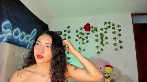 Snapshot of misstexass_ chatting on September 25, 12:47 am  Natalie Texass indepedent model online show from September 25, 12:47 am