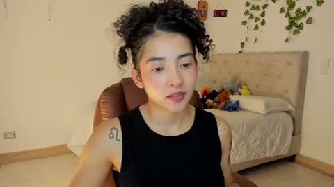 Snapshot of misstexass_ chatting on July 6, 8:00 pm Natalie Texass indepedent model online show from July 6, 8:00 pm