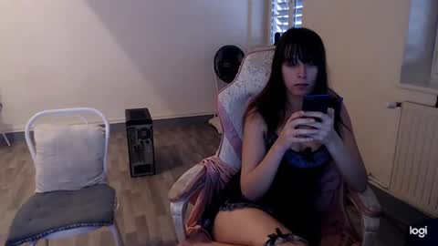 missthon online show from January 18, 3:49 pm