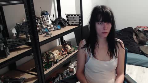 missthon online show from February 2, 11:51 am