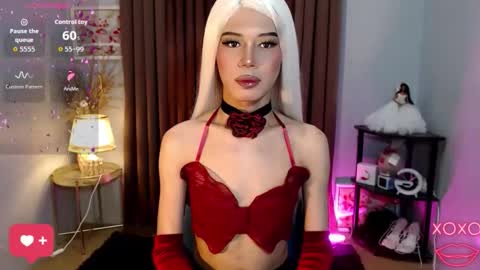 Snapshot of misstransstella69 chatting on October 20, 7:53 am Stella online show from October 20, 7:53 am