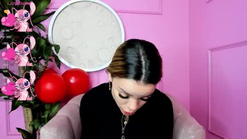 Snapshot of missvalery1 chatting on February 15, 12:54 pm missvalery1 online show from February 15, 12:54 pm