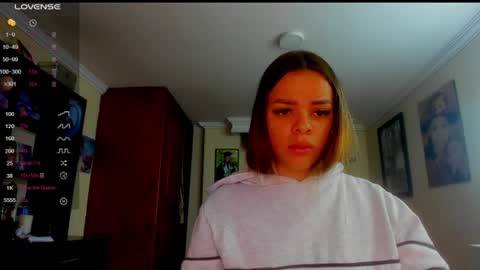 missvalery1 online show from June 10, 10:52 pm