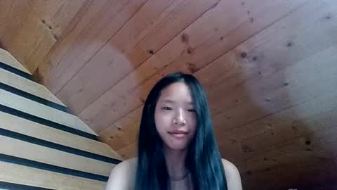 Snapshot of missversatile chatting on June 2, 5:31 am Miss Versatile online show from June 2, 5:31 am