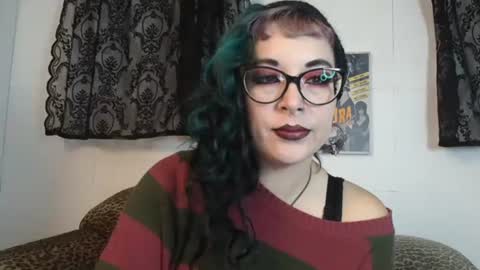 Missy Dee online show from December 2, 7:25 am