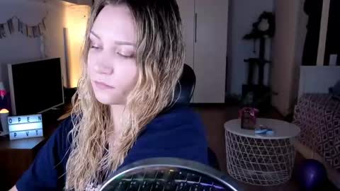 MissYourTouch online show from April 22, 5:36 pm