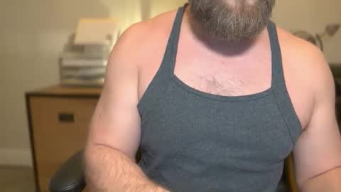 Snapshot of mister_dilf chatting on December 13, 7:53 pm MISTER DILF online show from December 13, 7:53 pm