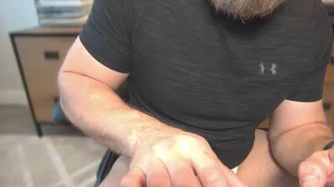 Snapshot of mister_dilf chatting on May 7, 3:39 pm MISTER DILF online show from May 7, 3:39 pm