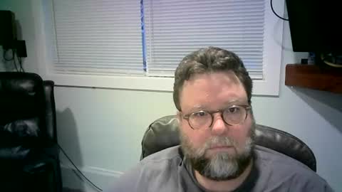 Snapshot of mister_happy567 chatting on February 15, 1:42 am Mr. Happy online show from February 15, 1:42 am