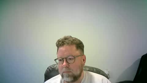 Snapshot of mister_happy567 chatting on September 11, 7:08 am Mr. Happy online show from September 11, 7:08 am