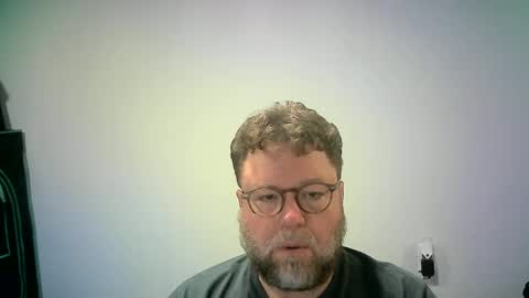 Snapshot of mister_happy567 chatting on September 29, 5:01 am Mr. Happy online show from September 29, 5:01 am