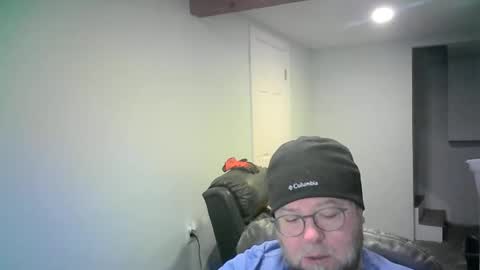 Mr. Happy online show from February 15, 5:48 am