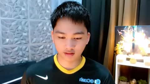 SAINT SACHI  will make your day  online show from December 14, 9:25 am