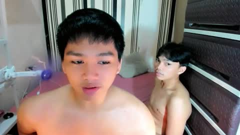 Snapshot of mister_officer chatting on March 20, 3:50 pm SAINT SACHI will make your day online show from March 20, 3:50 pm