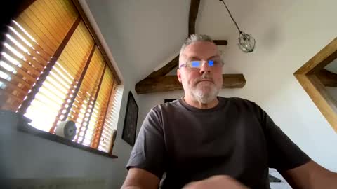 Snapshot of misterblivs chatting on February 19, 2:34 pm Misterblivs online show from February 19, 2:34 pm