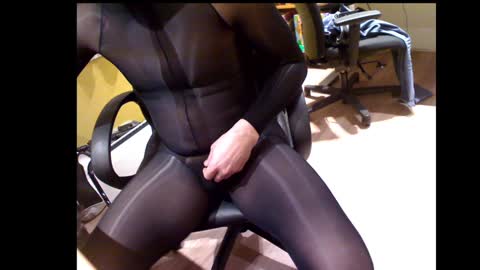 Snapshot of misterbobbyxx chatting on January 12, 3:17 am misterbobbyxx online show from January 12, 3:17 am