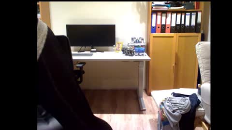 Snapshot of misterbobbyxx chatting on February 27, 11:37 pm misterbobbyxx online show from February 27, 11:37 pm