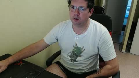 Snapshot of mistercoeur1 chatting on January 15, 8:09 am mistercoeur online show from January 15, 8:09 am