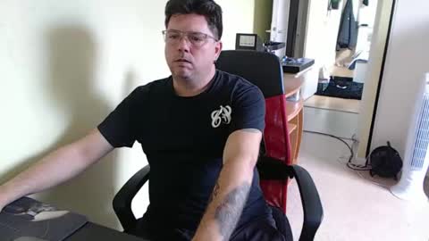 Snapshot of mistercoeur1 chatting on September 24, 8:50 am mistercoeur online show from September 24, 8:50 am