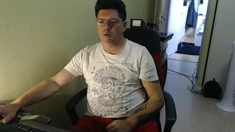 Snapshot of mistercoeur1 chatting on September 27, 8:08 am mistercoeur online show from September 27, 8:08 am