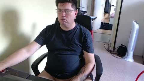 Snapshot of mistercoeur1 chatting on October 21, 10:27 am mistercoeur online show from October 21, 10:27 am