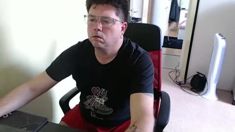 Snapshot of mistercoeur1 chatting on October 22, 3:01 pm mistercoeur online show from October 22, 3:01 pm