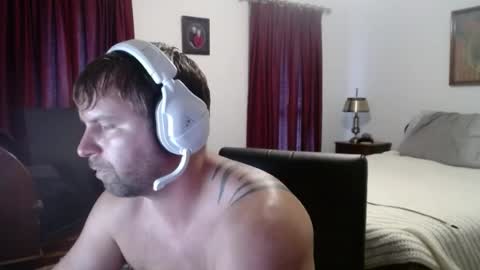 Snapshot of misterfreak420 chatting on July 7, 3:49 pm misterfreak420 online show from July 7, 3:49 pm