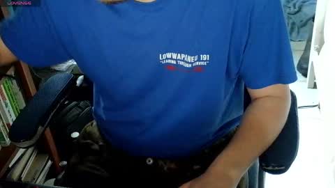 Snapshot of misterrileyd chatting on May 7, 4:34 pm MisterRileyD online show from May 7, 4:34 pm