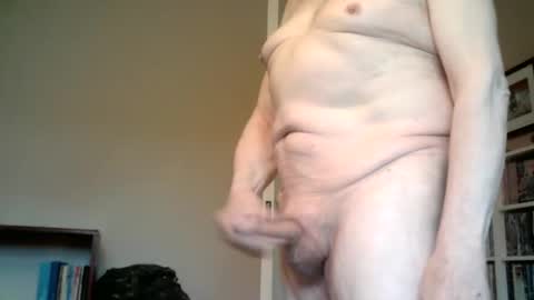 Snapshot of mistersilver66 chatting on January 7, 11:05 am mistersilver66 online show from January 7, 11:05 am