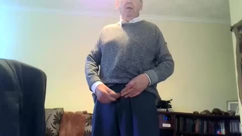 Snapshot of mistersilver66 chatting on October 7, 1:41 pm mistersilver66 online show from October 7, 1:41 pm