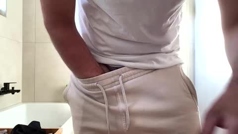 Snapshot of misterxy567 chatting on June 2, 5:04 pm misterxy567 online show from June 2, 5:04 pm