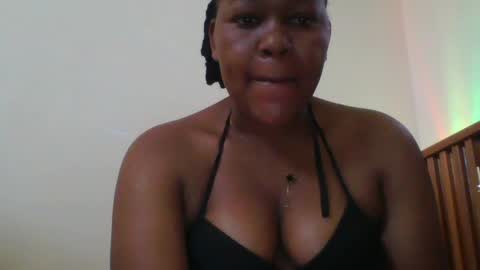 Snapshot of misticmoment chatting on June 14, 9:55 am misticmoment online show from June 14, 9:55 am