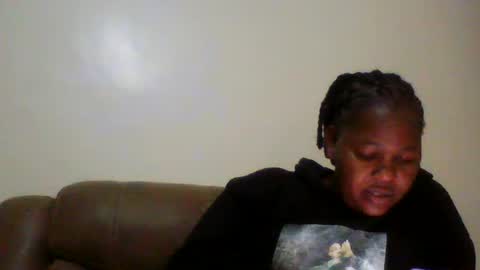 Snapshot of misticmoment chatting on June 19, 4:22 pm misticmoment online show from June 19, 4:22 pm