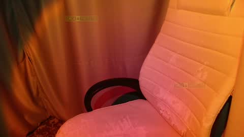 mistr_daria_femdom online show from April 10, 10:03 pm