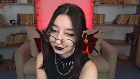 Marcelline online show from September 20, 10:05 am