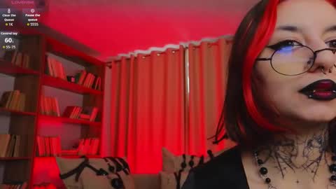 Snapshot of mistress__marcelline chatting on May 12, 2:19 am Marcelline online show from May 12, 2:19 am