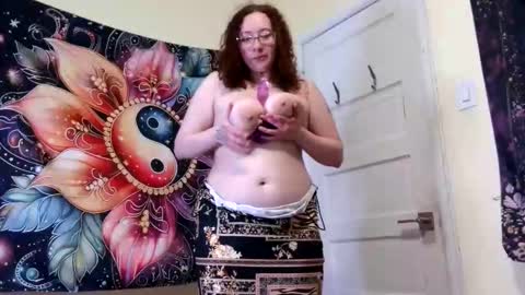 Snapshot of mistress_kasha chatting on May 8, 7:30 pm Mistress Kaha online show from May 8, 7:30 pm