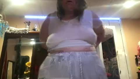 Snapshot of mistress_lk chatting on June 21, 7:27 pm MistyVale online show from June 21, 7:27 pm