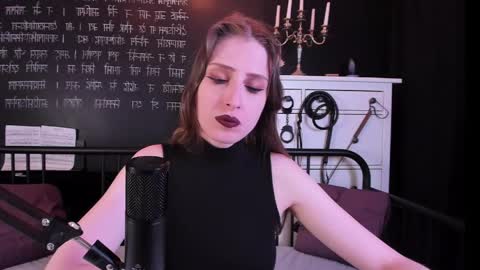 Snapshot of mistress_marlene chatting on April 23, 8:13 am Mistress Marlene online show from April 23, 8:13 am